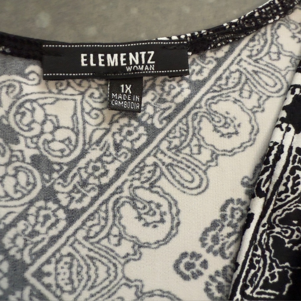 Elementz Woman Black & White Sleeveless Maxi Dress - Size 1X (NWT) - Picture 5 of 11